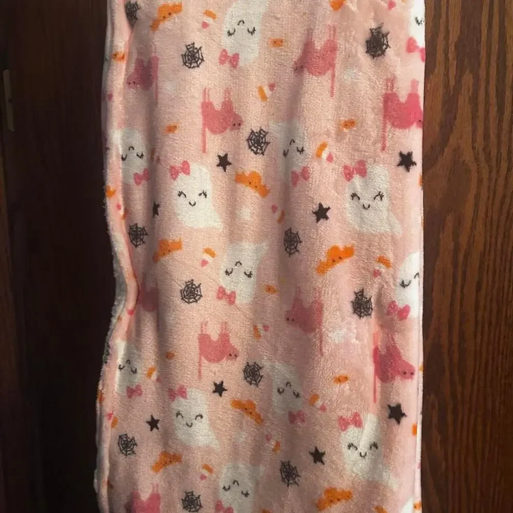 New matching blanket and 18m pjs